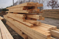 Więźba dachowa deski łaty wiązanie